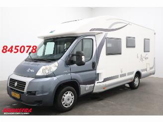 dañado camper Mc Louis  P700 2.3 MJ Solar Hefbed Frans Bed Luifel Airco Cruise Camera 2011/6
