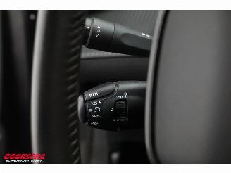 Peugeot 208 1.2 PureTech Allure Navi Clima Cruise PDC picture 19