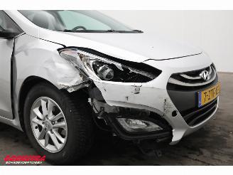 Hyundai I-30 1.6 GDI Go! Navi Clima Cruise Camera PDC 94.708 km! picture 7