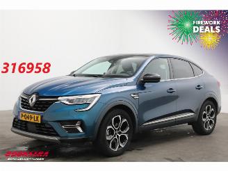 krockskadad bil auto Renault Arkana 1.6 E-Tech Hybrid 145 Intens LED ACC Navi Clima Camera 2022/4