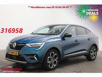 Schadeauto Renault Arkana 1.6 E-Tech Hybrid 145 Intens LED ACC Navi Clima Camera 2022/4