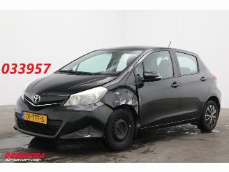 Coche accidentado Toyota Yaris 1.0 VVT-i Aspiration Airco Camera Bluetooth 167.634 km! 2012/4