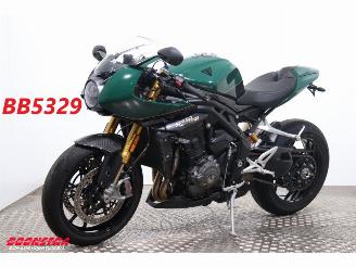 dommages motocyclettes  Triumph Speed Triple 1200 RR Carbon LED ABS Lap Timer 1.572 km! 2024/12