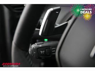 Peugeot 2008 1.2 Hybrid 145 Allure LED ACC Navi Clima Camera Virtual 8.067 km! picture 19
