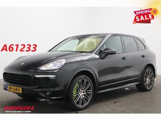 damaged passenger cars Porsche Cayenne 3.0 S E-Hybrid Sport Design BiXenon Memory Leder SHZ AHK 2015/12