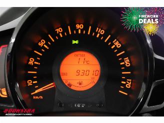 Toyota Aygo 1.0 VVT-i x-cite Airco Cruise Camera Bluetooth 93.010 km! picture 20