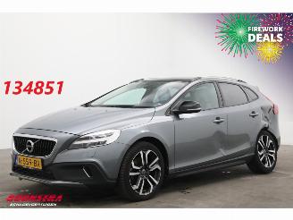 damaged passenger cars Volvo V-40 Cross Country 2.0 T3 Momentum LED Memory Leder Navi Camera SHZ PDC AHK 2017/5
