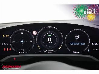 Porsche Taycan 4 93 kWh LED ACC Pano 360° Memory picture 23