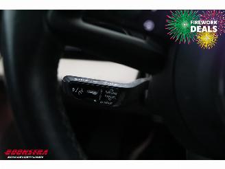 Porsche Taycan 4 93 kWh LED ACC Pano 360° Memory picture 24