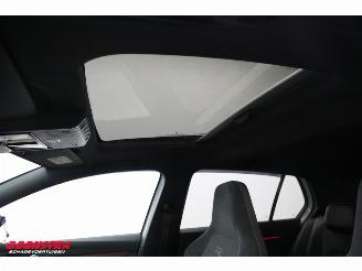 Volkswagen Golf 1.5 eTSI DSG R-Line Virtual ACC Navi Camera LRHZ picture 19