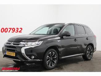 skadebil auto Mitsubishi Outlander 2.0 PHEV instyle Leder 360° LRHZ Camera AHK 2015/12