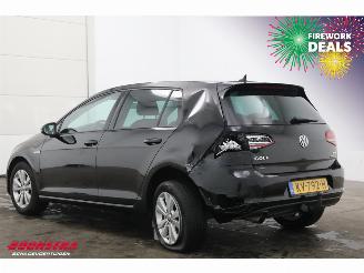 Volkswagen Golf 1.0 TSI Comfortline Navi Clima Cruise Camera PDC AHK 74.205 km! picture 4