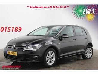 Unfallwagen Volkswagen Golf 1.0 TSI Comfortline Navi Clima Cruise Camera PDC AHK 74.205 km! 2017/1