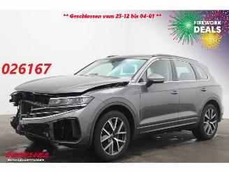Unfallwagen Volkswagen Touareg 3.0 TDI Aut. 4WD Elegance Pano LED ACC Leder Memory Massage Ventilatie AHK 2024/9