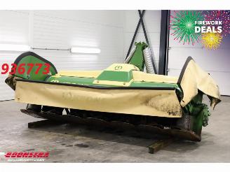 krockskadad bil machine Krone  Easycut F320 Frontmaaier Maaimachine BY 2016 2016/12