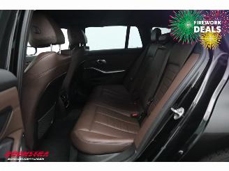 BMW 3-serie Touring 318i M-Sport LED Leder Navi Clima Cruise Camera SHZ picture 16
