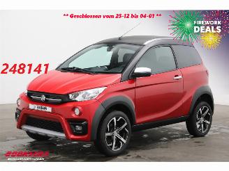 skadebil brommobiel Aixam  e Crossover Premium Leder Camera 7.934 km! 100% elektrisch! 2022/10
