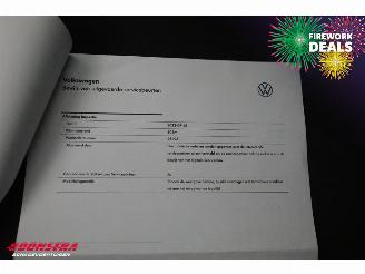 Volkswagen Up! 1.0 5-DRS Airco Bluetooth 59.636 km! picture 20