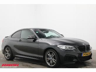 BMW 2-serie Coupé M240i Executive BiXenon Navi Clima Cruise SHZ PDC 147.428 km! picture 2