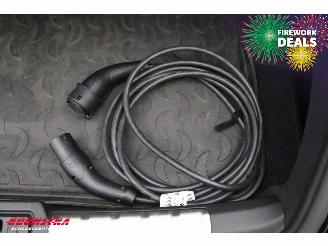 Porsche Taycan 105 kWh Performance Pano Bose Memory ACC picture 33