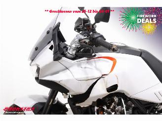 Moto Guzzi  V100 Mandello LED Cruise BY 2023 picture 9