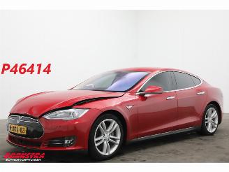 Damaged car Tesla Model S 85 Base Leder Cruise Camera SHZ 2014/9