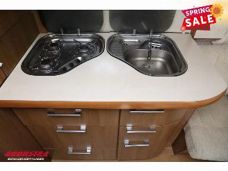 Kabe  Ametist 560 GLE Solar Mover Single Beds picture 19