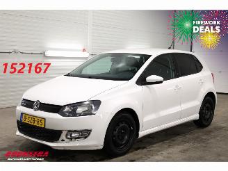 Damaged car Volkswagen Polo 1.2 TDI BlueMotion 5-DRS Airco Cruise 2013/12