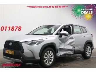 skadebil auto Toyota Corolla Cross 2.0 HP Hybrid Active LED ACC Navi Clima Camera LRHZ SHZ AHK 2023/3
