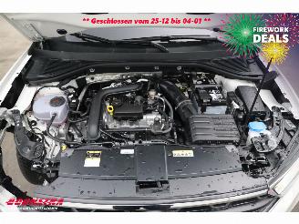 Volkswagen T-Roc 1.0 TSI Goal LED ACC Virtual Clima Camera LRHZ 485 km!! picture 10