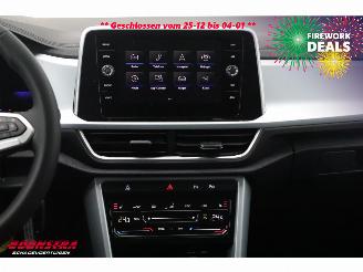 Volkswagen T-Roc 1.0 TSI Goal LED ACC Virtual Clima Camera LRHZ 485 km!! picture 17