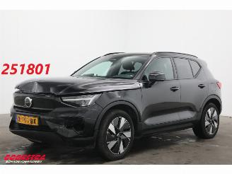 krockskadad bil auto Volvo XC40 Single Motor Extended Range Plus 82 kWh LED ACC Camera AHK SHZ PDC 2023/10