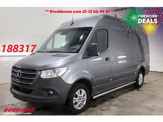 uszkodzony samochody ciężarowe Mercedes Sprinter 319 CDI V6 7G-Tronic 360° Leder Navi Airco Cruise PDC AHK 2019/12