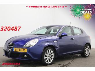  Alfa Romeo Giulietta 1.4 T 170 PK Aut. Distinctive Lusso Navi Clima Cruise PDC AHK 2014/5
