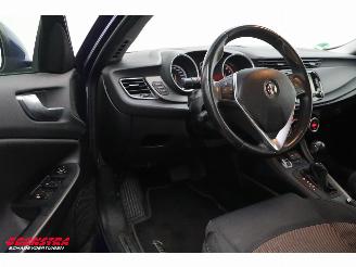 Alfa Romeo Giulietta 1.4 T 170 PK Aut. Distinctive Lusso Navi Clima Cruise PDC AHK picture 15