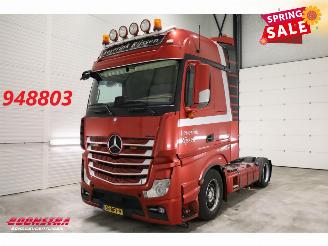 krockskadad bil vrachtwagen Mercedes Actros 1945 4X2 Mega Euro 6 2015/4