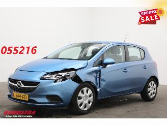 Damaged car Opel Corsa 1.4 Edition Airco AHK 123.978 km! 2018/10