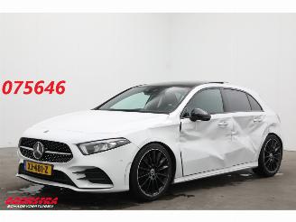krockskadad bil auto Mercedes A-klasse 200 7G-Tronic AMG Pano LED Burmster HUD Leder Camera SHZ 2019/1