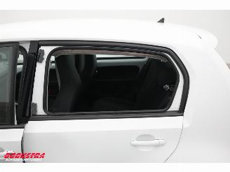 Volkswagen Up! 1.0 5-DRS Airco Bluetooth 44.922 km! picture 12