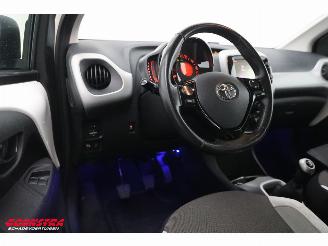 Toyota Aygo 1.0 VVT-i x-play Bluetooth Airco Cruise Camera picture 10