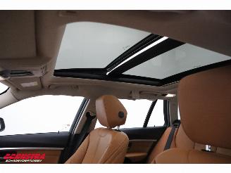 BMW 3-serie Touring 318i Aut. Pano LED Leder Navi Clima Cruise SHZ PDC picture 18