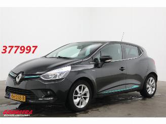 skadebil auto Renault Clio 0.9 TCe Limited Navi Airco Cruise PDC 2019/1