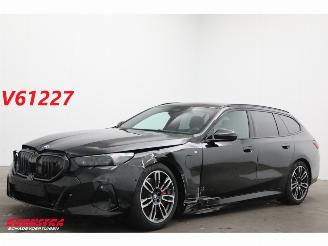 Vaurioauto  passenger cars BMW 5-serie Touring 550e M-Sport xDrive Carbon HUD H/K ACC Memory 360° 2025/6