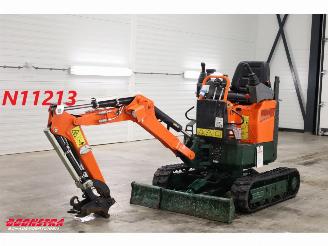 krockskadad bil machine Bobcat  E10-2 Minigraver BY 2024 2024/1