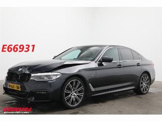 Voiture accidenté BMW 5-serie 520i M-Sport Pro HUD Memory Leder LED Camera SHZ 93.916 km! 2020/6