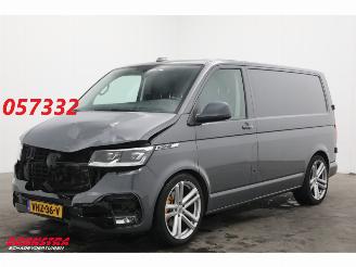 krockskadad bil bedrijf Volkswagen Transporter T6.1 2.0 TDI 200 PK DSG Bulli L1-H1 28 LED ACC Virtual Navi AHK 2021/2