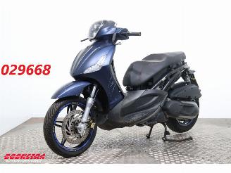 Unfall Kfz Motorrad Piaggio Beverly 350 350 Beverly Sport ABS 2020/9