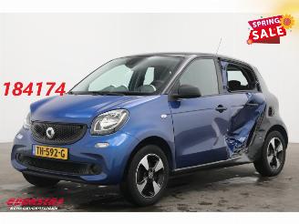 krockskadad bil auto Smart Forfour 1.0 Business Solution Eerste Eigenaar! Clima Cruise 10.531 km! 2018/8