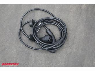 Porsche Macan 4 100 kWh Sport Chrono PDLS+ PASM Pano Bose 360° AHK 2.175 km! picture 33