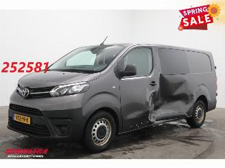krockskadad bil bedrijf Toyota Proace 2.0 D-4D DoKa 6-Pers. Navi Airco Cruise Apple/Android PDC 2023/6